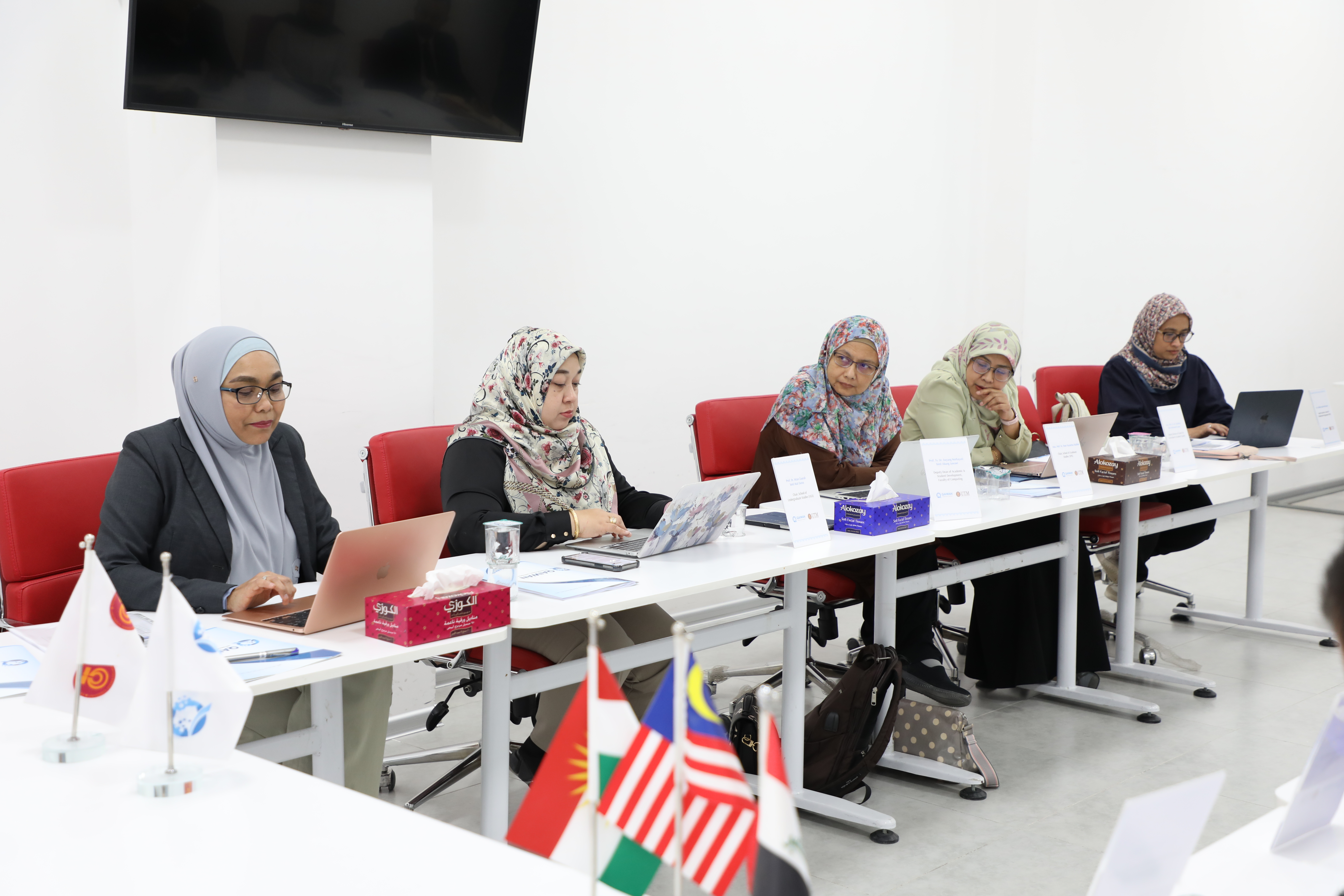 The most recent meeting between the delegation from the UTM and QIU